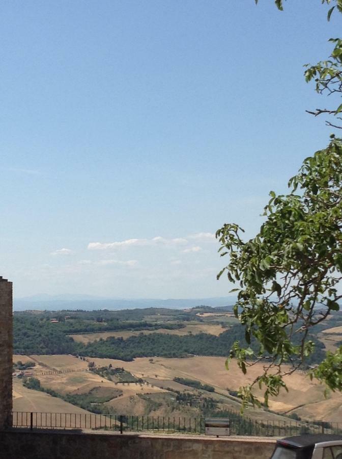 Luxury Apartment Piazza Grande Montepulciano Bagian luar foto