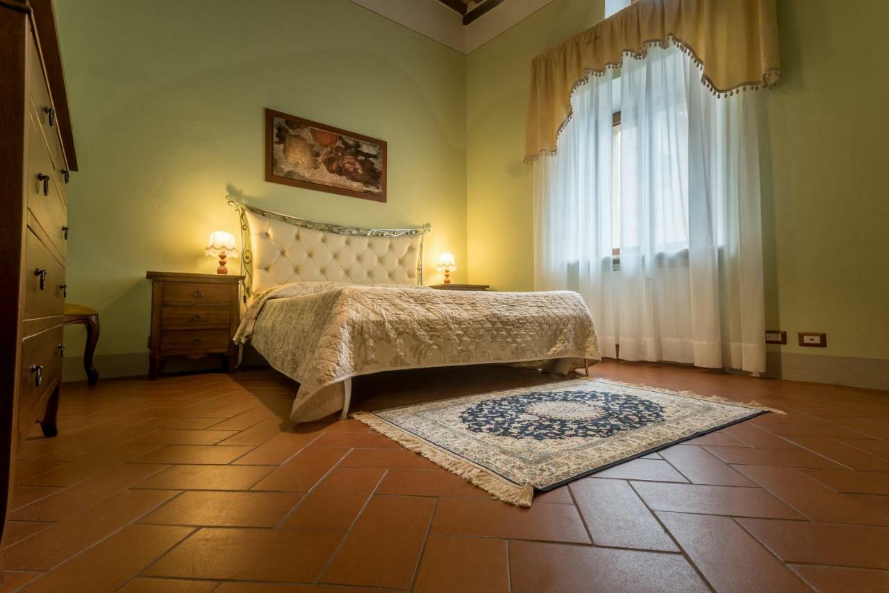 Luxury Apartment Piazza Grande Montepulciano Bagian luar foto