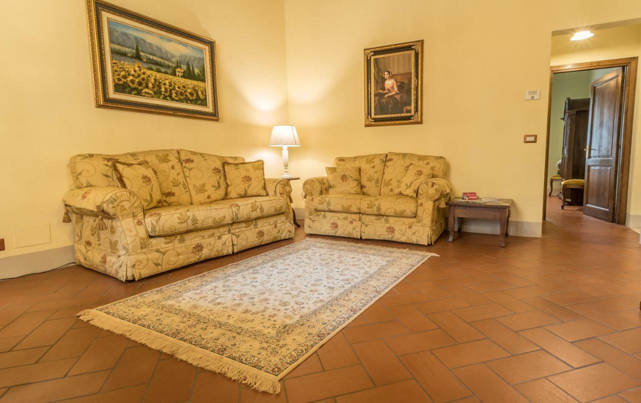 Luxury Apartment Piazza Grande Montepulciano Bagian luar foto