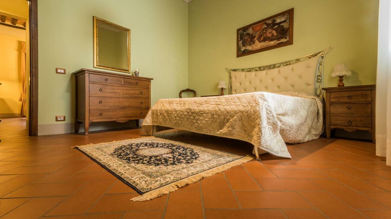 Luxury Apartment Piazza Grande Montepulciano Bagian luar foto